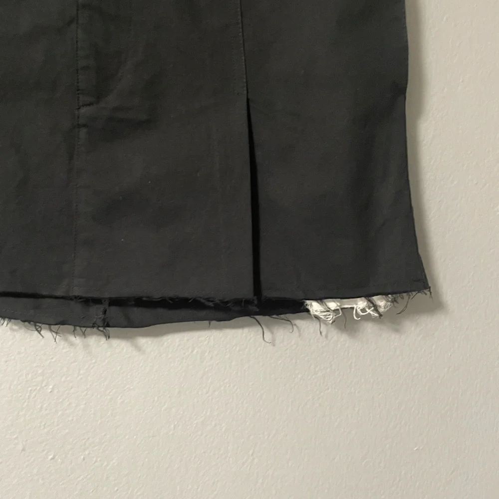 Sans Souci Black Cotton Pleated Mini Skirt. Size Small
